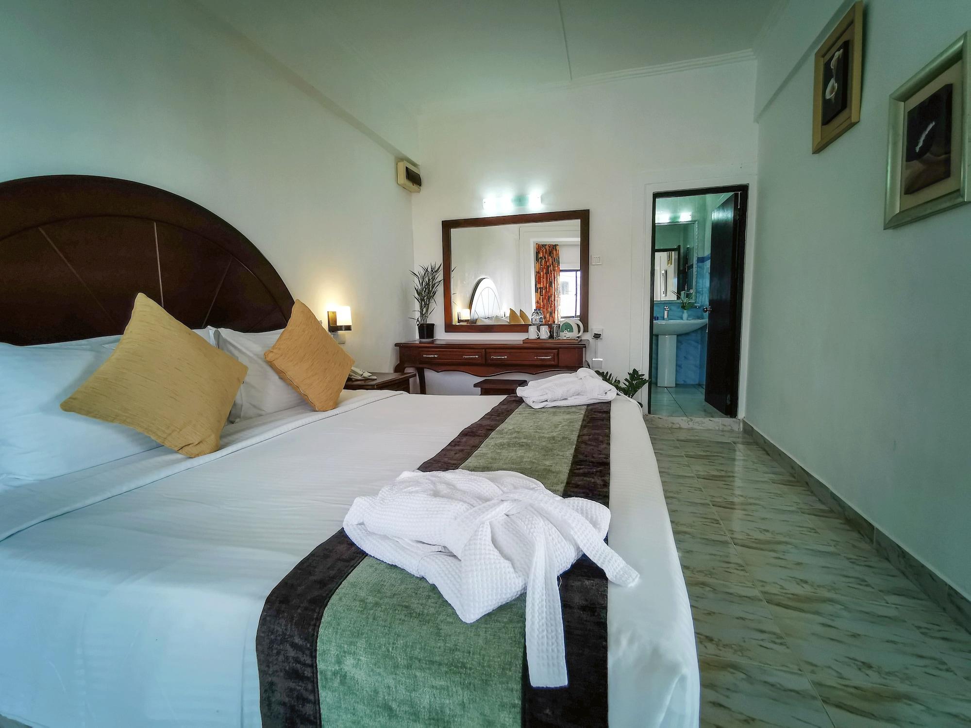 Camelot Beach Hotel Negombo Kültér fotó